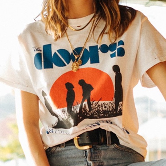 Surprise Graphic Vintage Tee - TEE GURU! - Picture 3 of 8